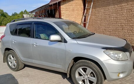Toyota RAV4, 2006 год, 1 020 000 рублей, 2 фотография