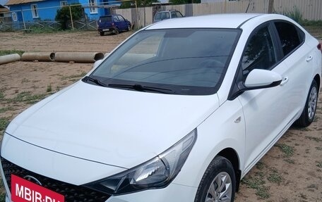Hyundai Solaris II рестайлинг, 2020 год, 1 750 000 рублей, 2 фотография