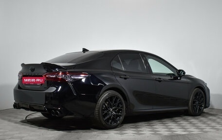 Toyota Camry, 2018 год, 2 650 000 рублей, 5 фотография