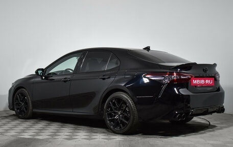 Toyota Camry, 2018 год, 2 650 000 рублей, 7 фотография