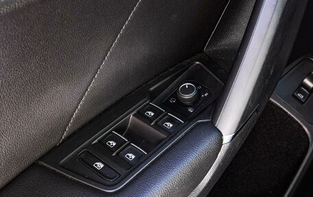 Volkswagen Tiguan II, 2020 год, 3 380 000 рублей, 24 фотография