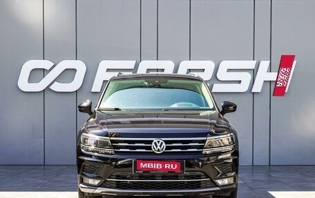 Volkswagen Tiguan II, 2020 год, 3 380 000 рублей, 3 фотография
