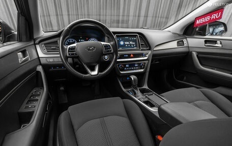 Hyundai Sonata VII, 2018 год, 1 930 000 рублей, 9 фотография
