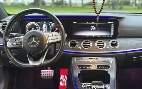 Mercedes-Benz E-Класс, 2018 год, 3 420 000 рублей, 6 фотография