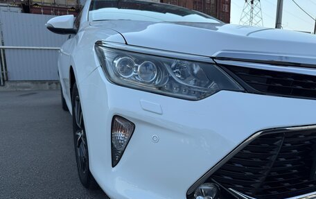 Toyota Camry, 2017 год, 2 400 000 рублей, 5 фотография