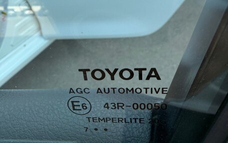 Toyota Camry, 2017 год, 2 400 000 рублей, 15 фотография