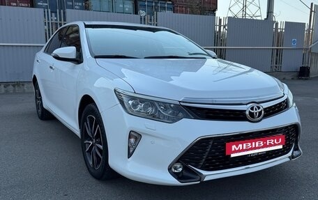 Toyota Camry, 2017 год, 2 400 000 рублей, 7 фотография