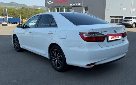 Toyota Camry, 2017 год, 2 400 000 рублей, 11 фотография