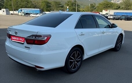 Toyota Camry, 2017 год, 2 400 000 рублей, 12 фотография