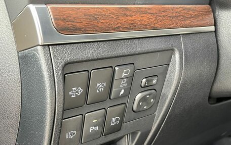 Toyota Land Cruiser 200, 2019 год, 8 190 000 рублей, 27 фотография