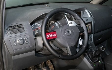 Opel Zafira B, 2011 год, 725 000 рублей, 5 фотография