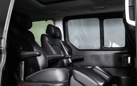 Hyundai Staria, 2023 год, 5 490 000 рублей, 12 фотография