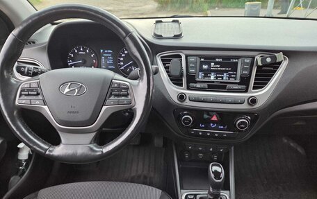 Hyundai Solaris II рестайлинг, 2019 год, 1 690 000 рублей, 5 фотография