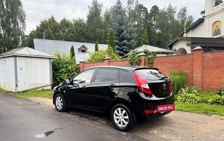 Hyundai Solaris II рестайлинг, 2015 год, 745 000 рублей, 4 фотография