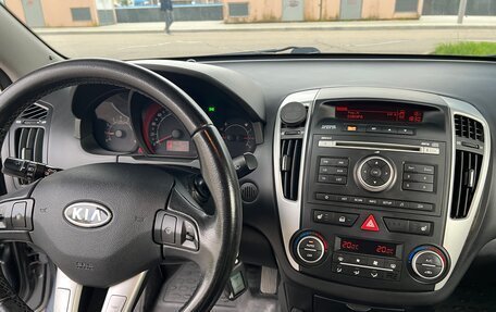 KIA cee'd I рестайлинг, 2011 год, 640 000 рублей, 15 фотография