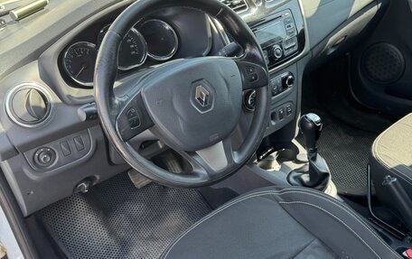 Renault Logan II, 2016 год, 620 000 рублей, 4 фотография