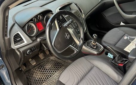 Opel Astra J, 2013 год, 690 000 рублей, 5 фотография