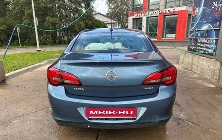 Opel Astra J, 2013 год, 690 000 рублей, 4 фотография