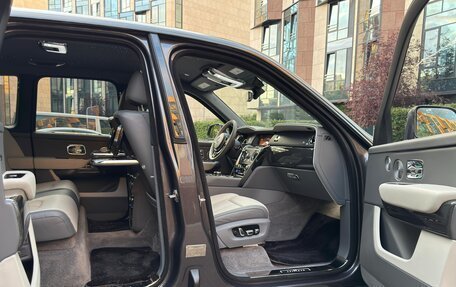 Rolls-Royce Cullinan, 2020 год, 32 900 000 рублей, 34 фотография