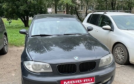 BMW 1 серия, 2009 год, 550 000 рублей, 11 фотография