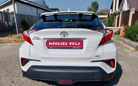 Toyota C-HR I рестайлинг, 2019 год, 2 150 000 рублей, 6 фотография