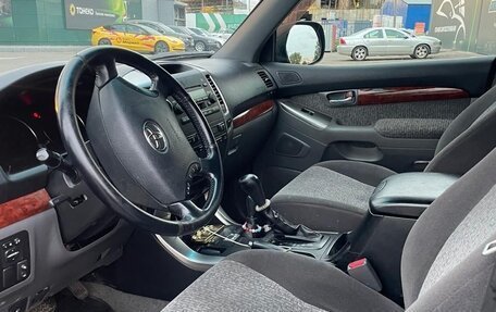 Toyota Land Cruiser Prado 120 рестайлинг, 2008 год, 2 100 000 рублей, 7 фотография