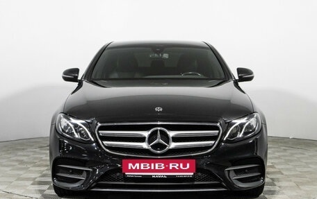 Mercedes-Benz E-Класс, 2018 год, 3 489 898 рублей, 2 фотография