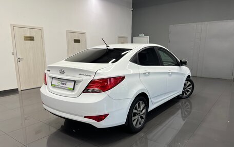 Hyundai Solaris II рестайлинг, 2015 год, 695 000 рублей, 2 фотография