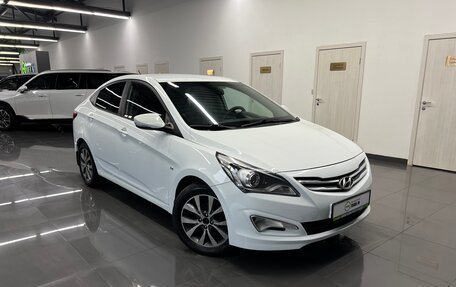 Hyundai Solaris II рестайлинг, 2015 год, 695 000 рублей, 5 фотография