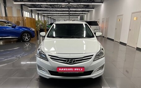 Hyundai Solaris II рестайлинг, 2015 год, 695 000 рублей, 3 фотография