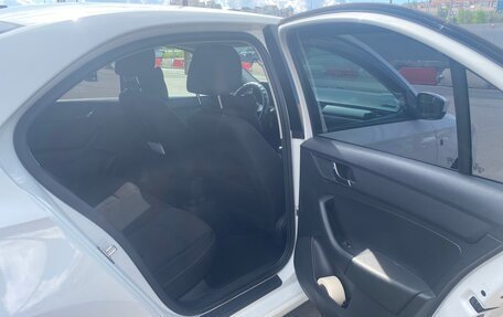 Skoda Rapid I, 2015 год, 850 000 рублей, 24 фотография