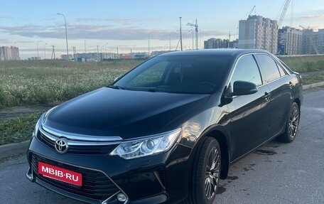 Toyota Camry, 2017 год, 2 650 000 рублей, 7 фотография