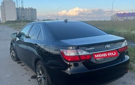 Toyota Camry, 2017 год, 2 650 000 рублей, 5 фотография