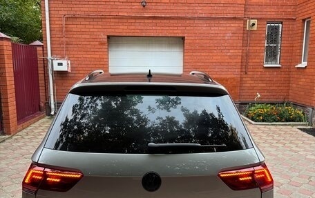 Volkswagen Tiguan II, 2017 год, 1 790 000 рублей, 10 фотография