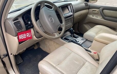 Toyota Land Cruiser 100 рестайлинг 2, 2003 год, 2 950 000 рублей, 11 фотография