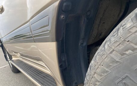 Toyota Land Cruiser 100 рестайлинг 2, 2003 год, 2 950 000 рублей, 18 фотография