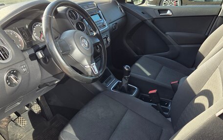 Volkswagen Tiguan I, 2011 год, 750 000 рублей, 10 фотография