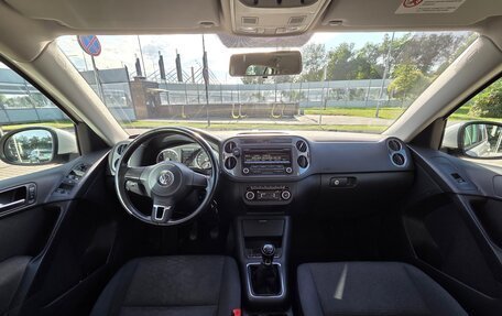 Volkswagen Tiguan I, 2011 год, 750 000 рублей, 11 фотография