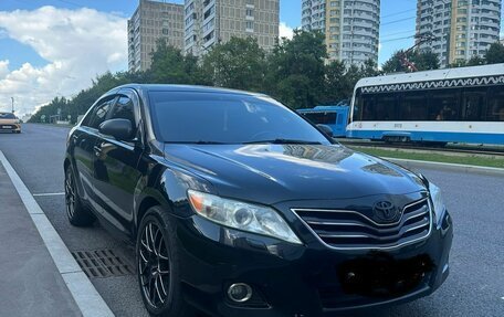 Toyota Camry, 2011 год, 1 150 000 рублей, 1 фотография
