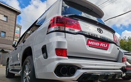 Toyota Land Cruiser 200, 2016 год, 6 000 000 рублей, 18 фотография
