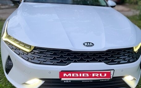 KIA K5, 2020 год, 2 350 000 рублей, 2 фотография