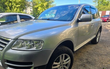 Volkswagen Touareg III, 2003 год, 750 000 рублей, 3 фотография