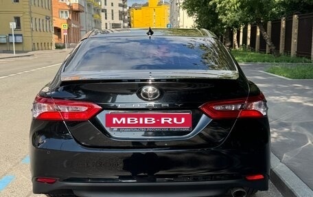 Toyota Camry, 2019 год, 2 470 000 рублей, 2 фотография