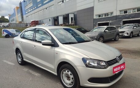Volkswagen Polo VI (EU Market), 2012 год, 650 000 рублей, 2 фотография