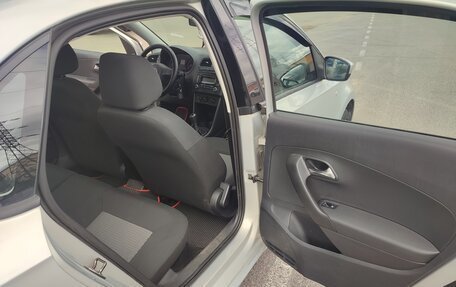 Volkswagen Polo VI (EU Market), 2012 год, 650 000 рублей, 9 фотография