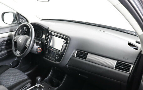 Mitsubishi Outlander III рестайлинг 3, 2014 год, 1 199 000 рублей, 10 фотография