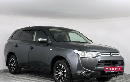 Mitsubishi Outlander III рестайлинг 3, 2014 год, 1 199 000 рублей, 3 фотография