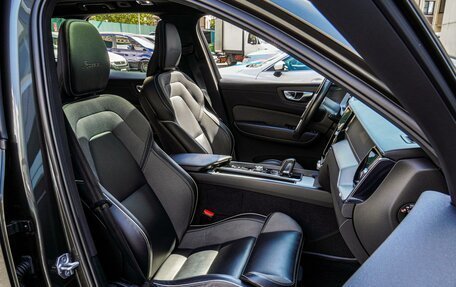 Volvo XC60 II, 2019 год, 3 140 000 рублей, 8 фотография