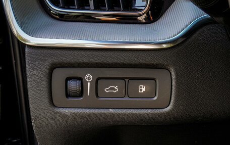 Volvo XC60 II, 2019 год, 3 140 000 рублей, 21 фотография