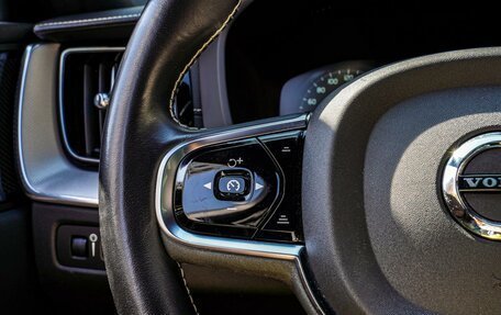 Volvo XC60 II, 2019 год, 3 140 000 рублей, 17 фотография